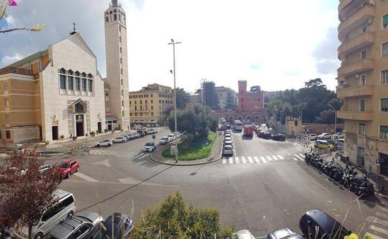 appartamento in vendita a Roma in zona Tuscolano