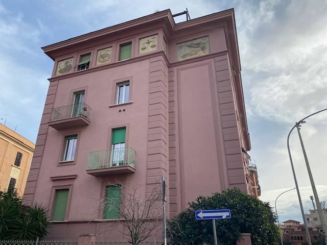 appartamento in vendita a Roma in zona Tuscolano