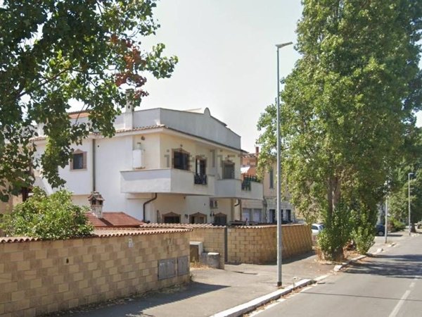 appartamento in vendita a Roma in zona Acilia