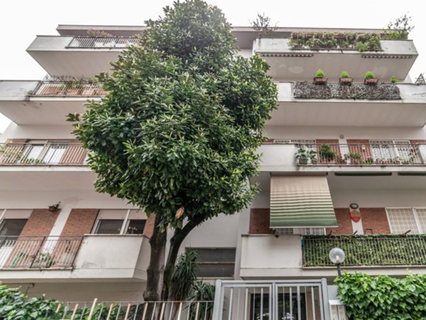 appartamento in vendita a Roma in zona Gianicolense