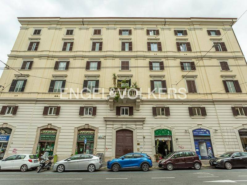 appartamento in vendita a Roma in zona Esquilino