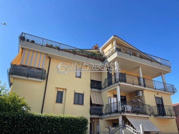 appartamento in vendita a Roma in zona Finocchio