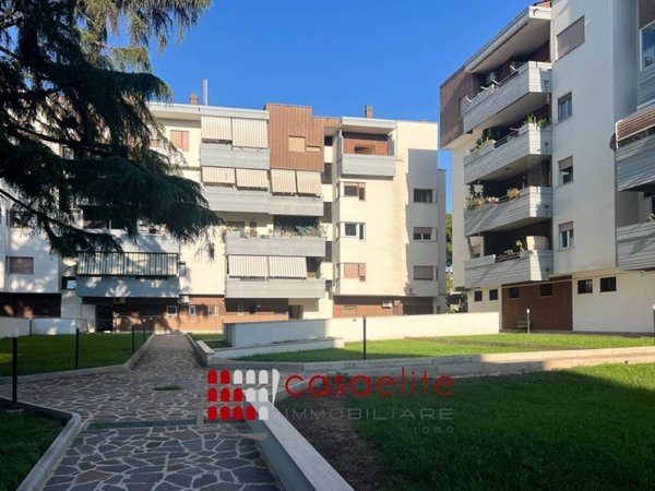 appartamento in vendita a Roma in zona Torrino