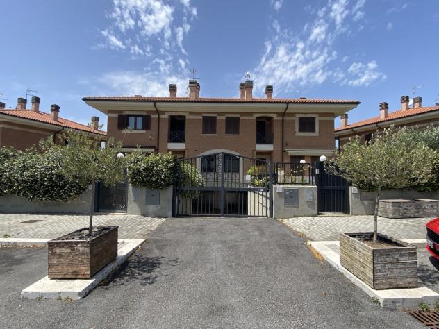 appartamento in vendita a Roma in zona Trigoria