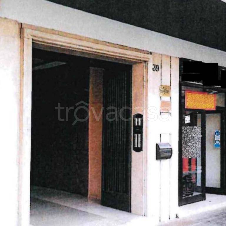 appartamento in vendita a Roma in zona Tuscolano