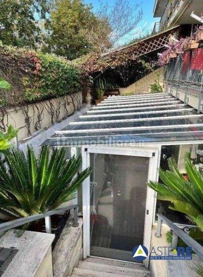 casa indipendente in vendita a Roma in zona Infernetto