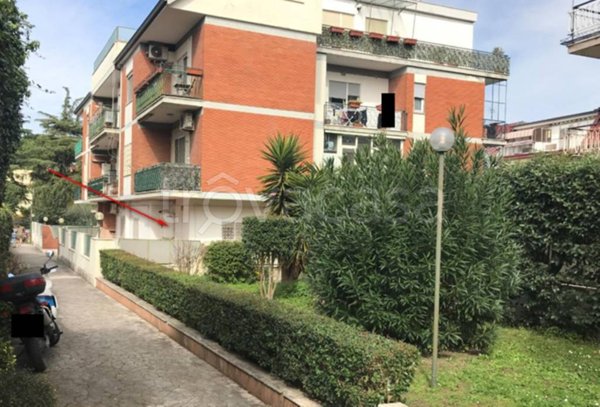 appartamento in vendita a Roma in zona Appio Claudio