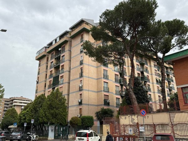 appartamento in vendita a Roma in zona Portuense