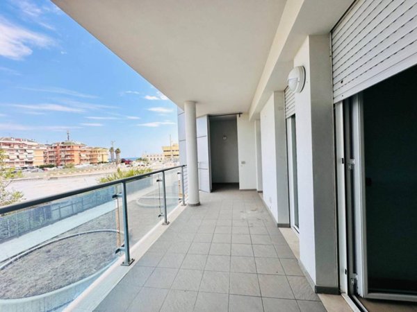 appartamento in vendita a Roma in zona Ostia