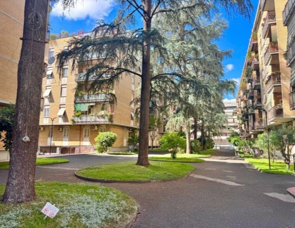 appartamento in vendita a Roma in zona Portuense