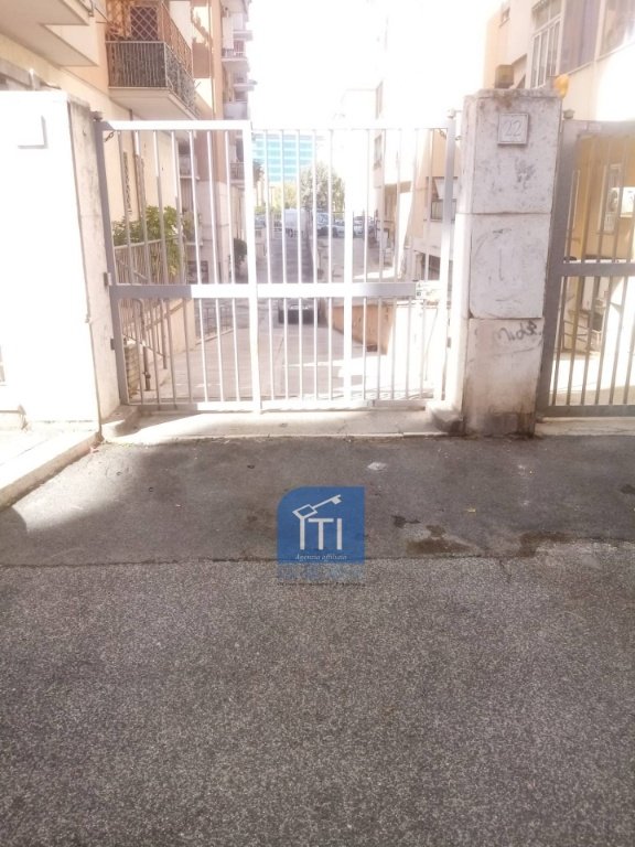 appartamento in vendita a Roma in zona Axa