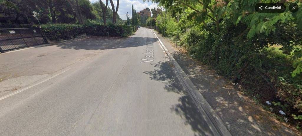 appartamento in vendita a Roma in zona Tomba di Nerone