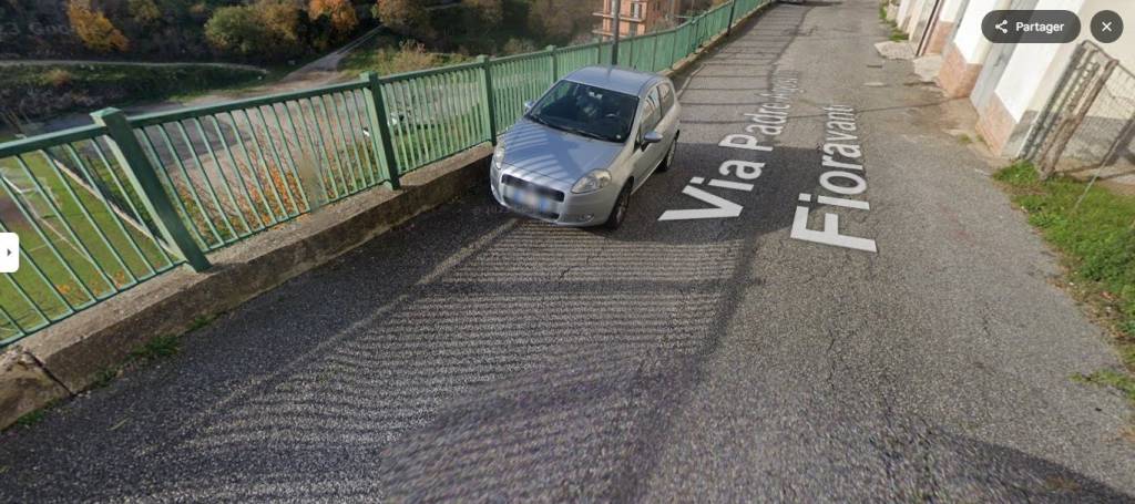 appartamento in vendita a Roma in zona Ponte di Nona