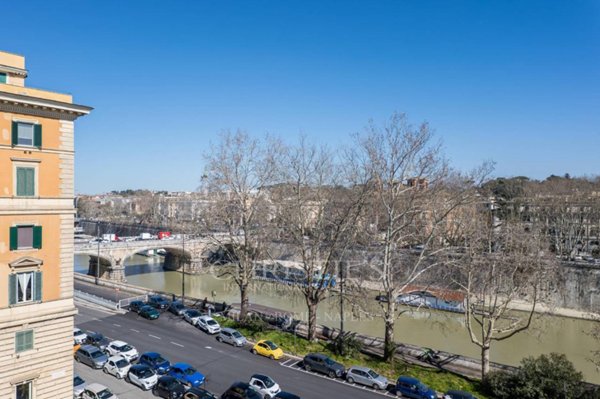 appartamento in vendita a Roma in zona Rione Prati