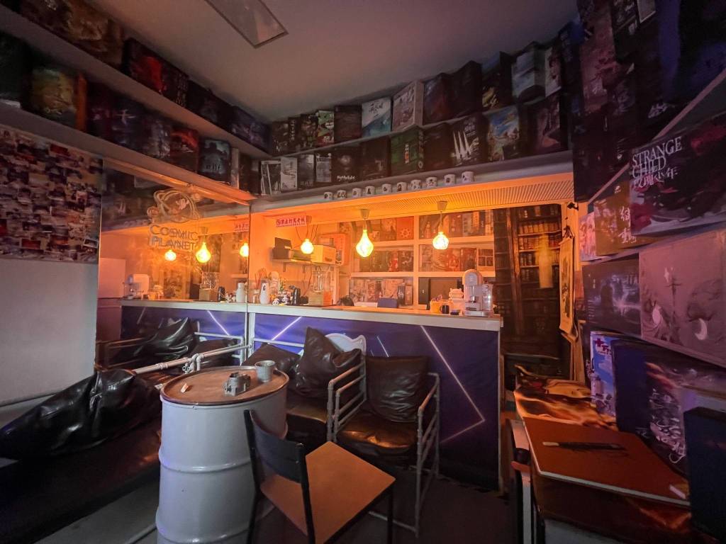 negozio in vendita a Roma in zona Appio Latino