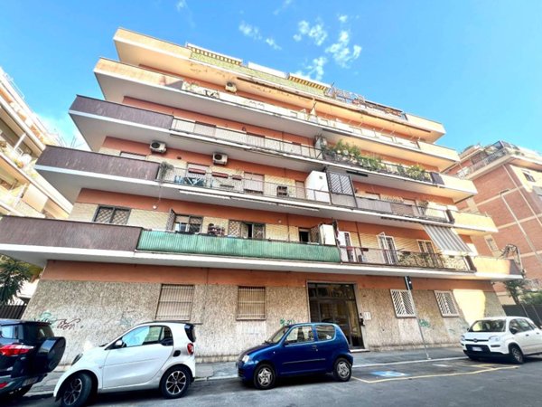 appartamento in vendita a Roma in zona Ostia