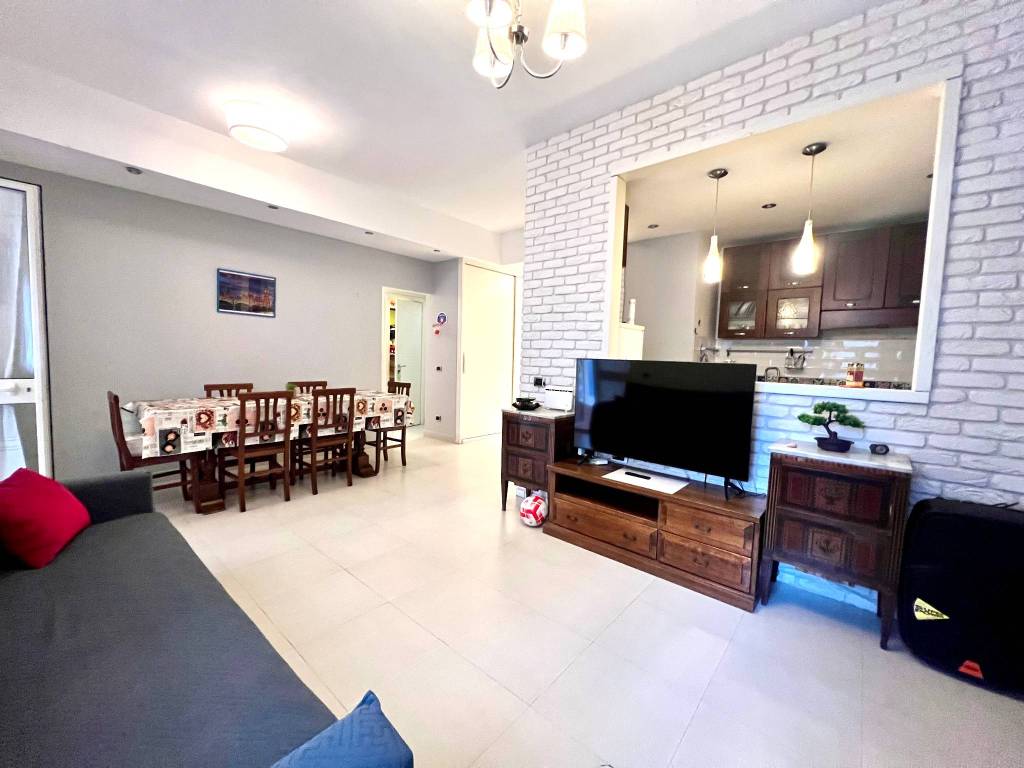 appartamento in vendita a Roma in zona Ostia
