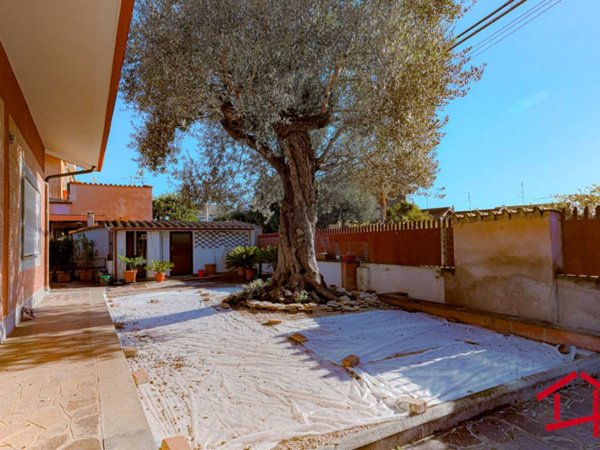 appartamento in vendita a Roma in zona Vitinia