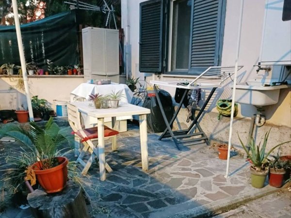 appartamento in vendita a Roma in zona Torre Angela