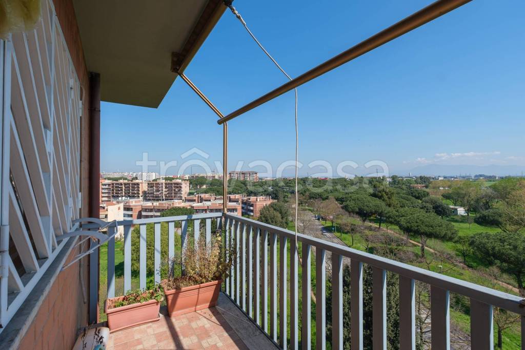 appartamento in vendita a Roma in zona Torre Maura