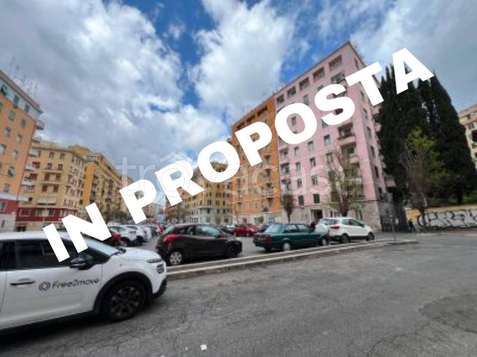 appartamento in vendita a Roma in zona Appio Latino