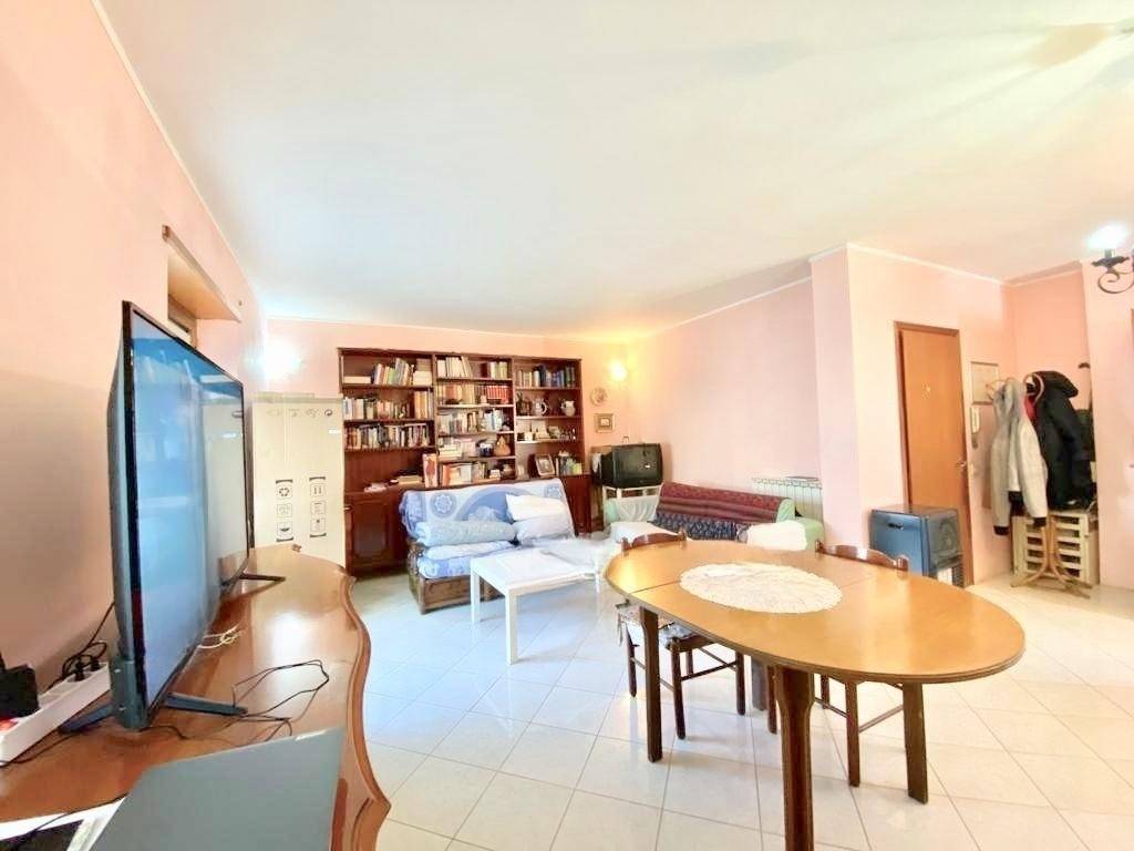 casa indipendente in vendita a Roma in zona Selva Candida