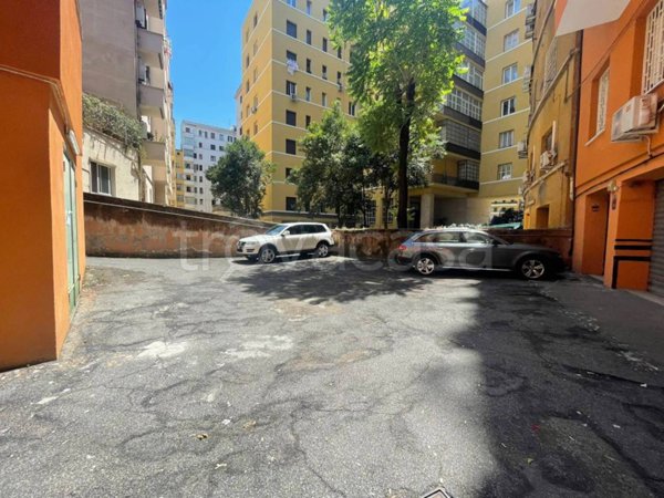 locale commerciale in vendita a Roma in zona Trieste