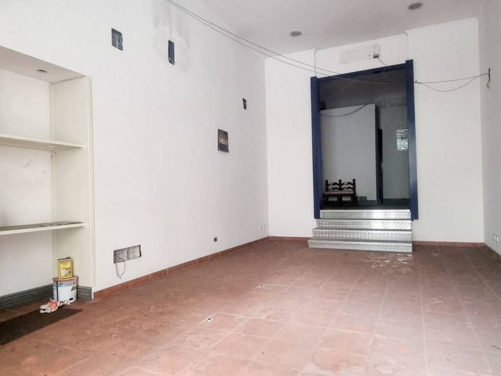 negozio in vendita a Roma in zona Castro Pretorio