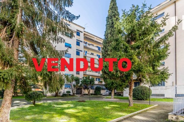 appartamento in vendita a Roma in zona Ardeatino