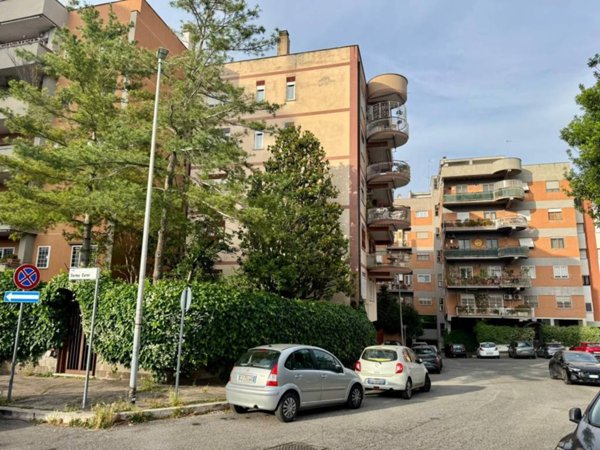 appartamento in vendita a Roma in zona Ponte Mammolo