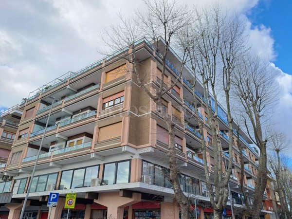 appartamento in vendita a Roma in zona Ostia