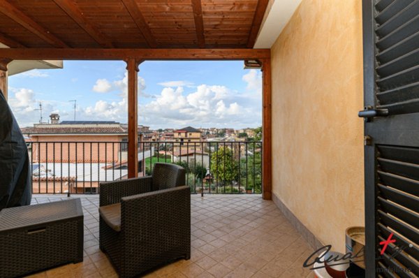 casa semindipendente in vendita a Roma in zona Ponte di Nona