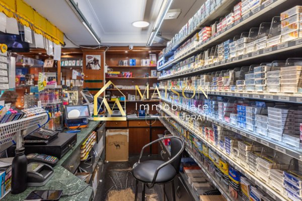 negozio in vendita a Roma in zona Torrevecchia