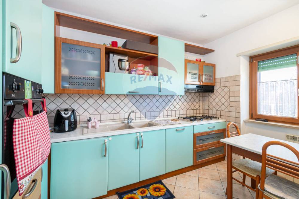casa indipendente in vendita a Roma in zona Acilia