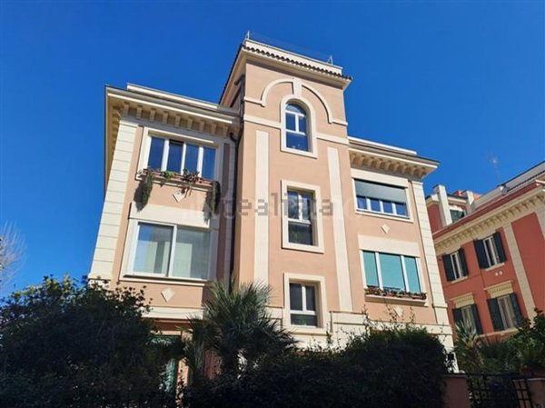 appartamento in vendita a Roma in zona Ostia