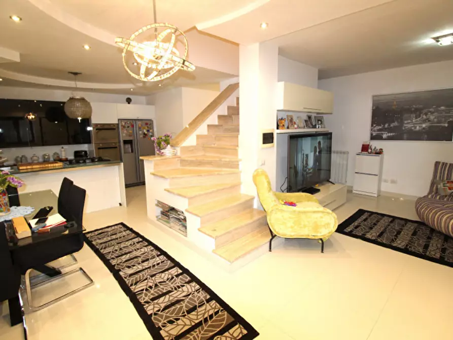 casa indipendente in vendita a Roma in zona Spallette