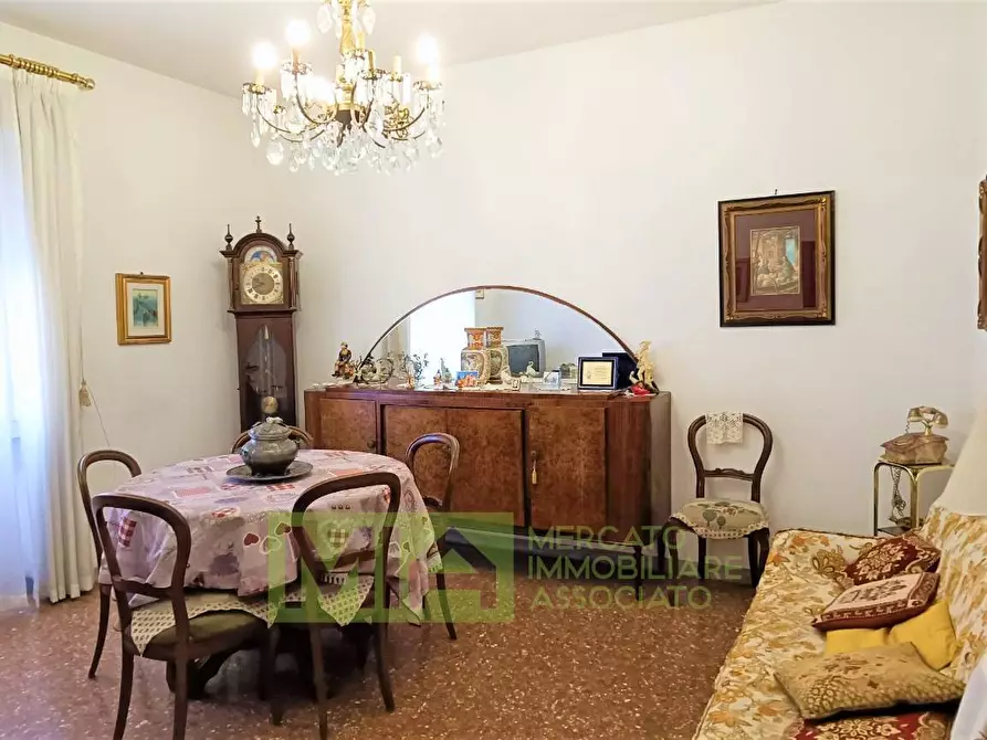 appartamento in vendita a Roma in zona Acilia