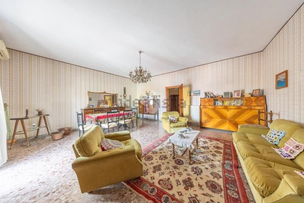 appartamento in vendita a Roma in zona Giardini di Corcolle