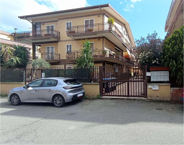 appartamento in vendita a Roma in zona Finocchio