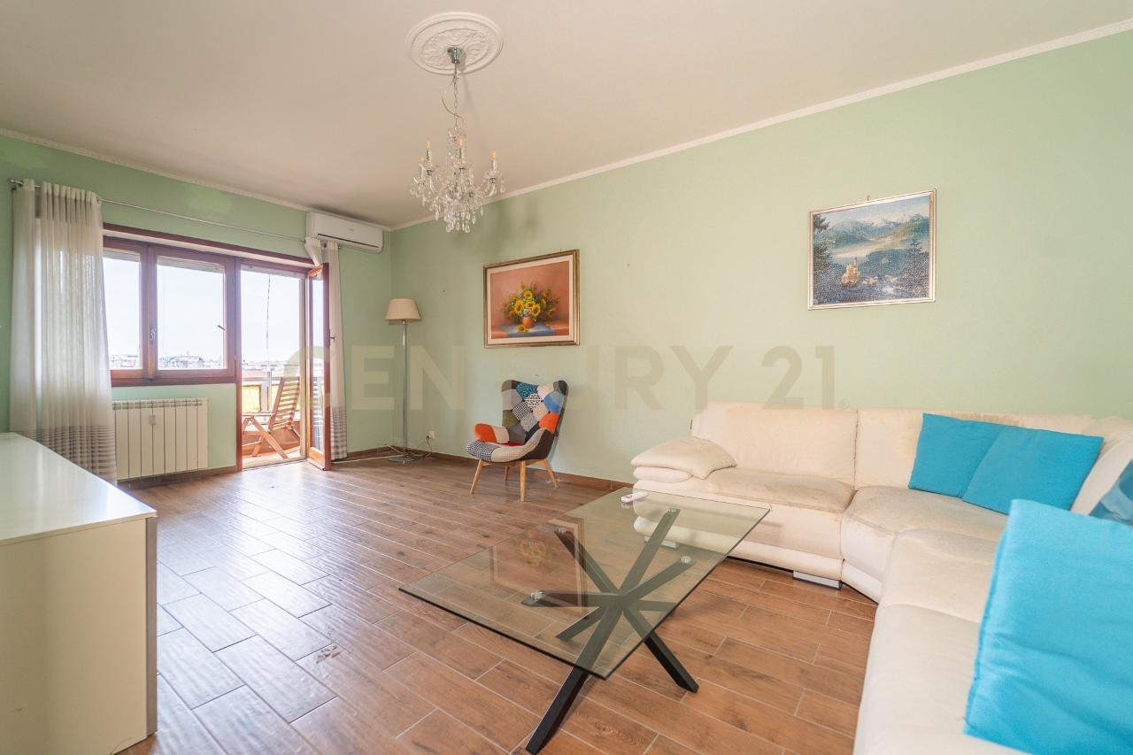 appartamento in vendita a Roma in zona Prenestino-Labicano