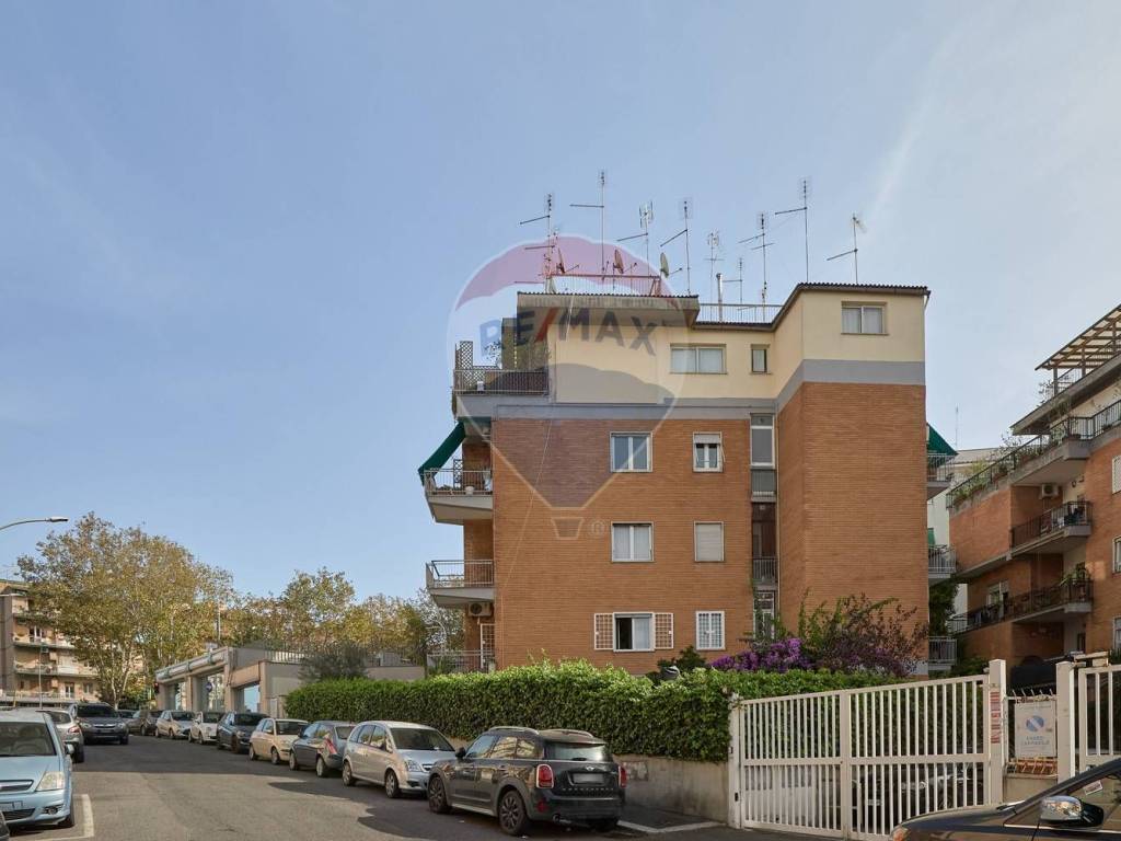 appartamento in vendita a Roma in zona Gianicolense