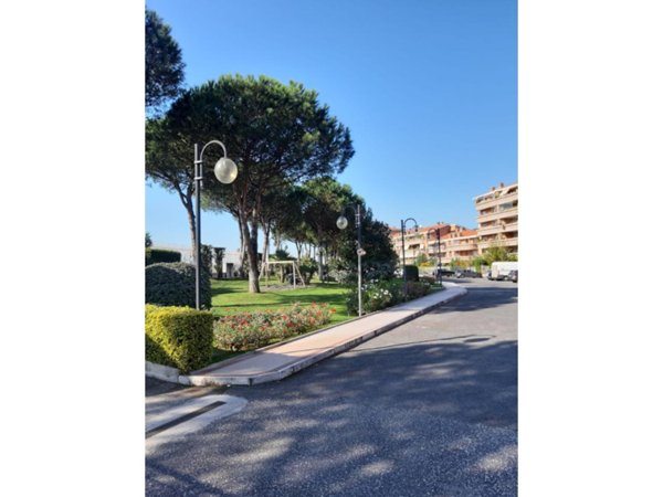 appartamento in vendita a Roma in zona Ostiense