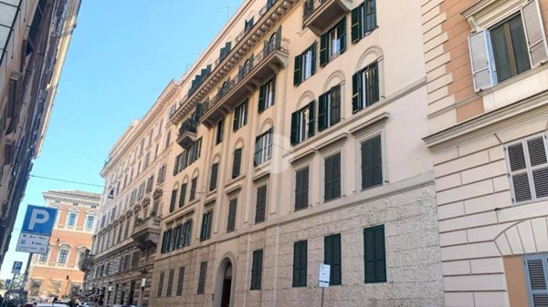 appartamento in vendita a Roma in zona Esquilino