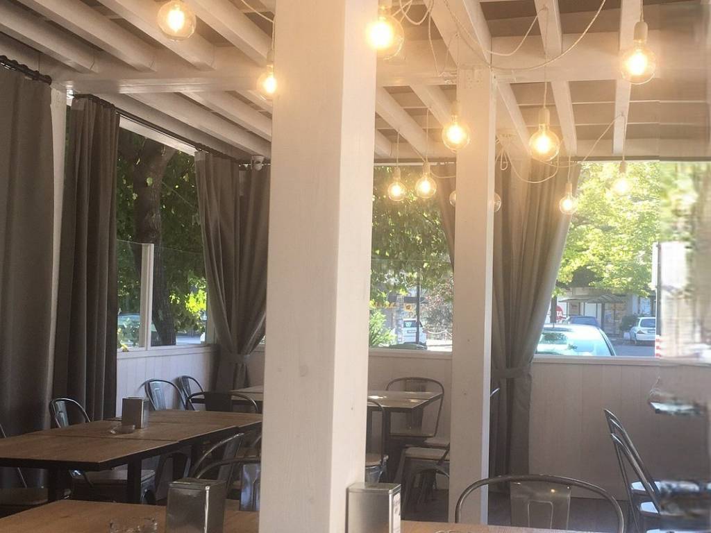 negozio in vendita a Roma in zona Portuense