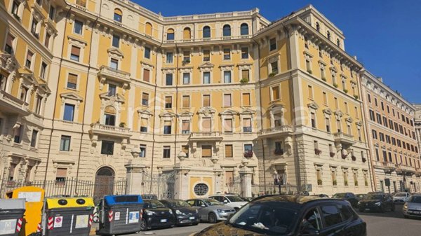 quadrivano in vendita a Roma in zona Rione Prati