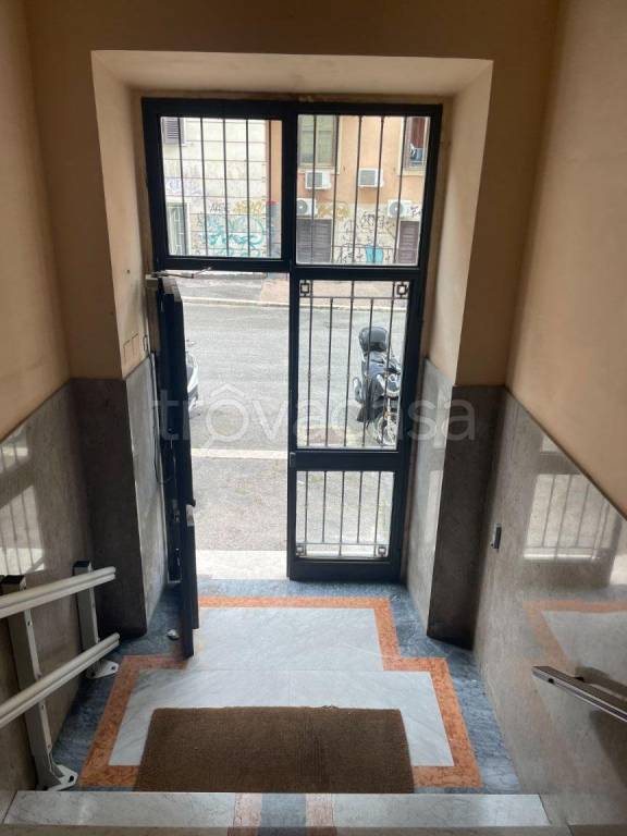 appartamento in vendita a Roma in zona Tuscolano