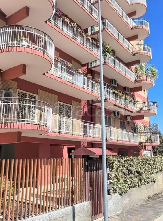 appartamento in vendita a Roma in zona Ponte Mammolo