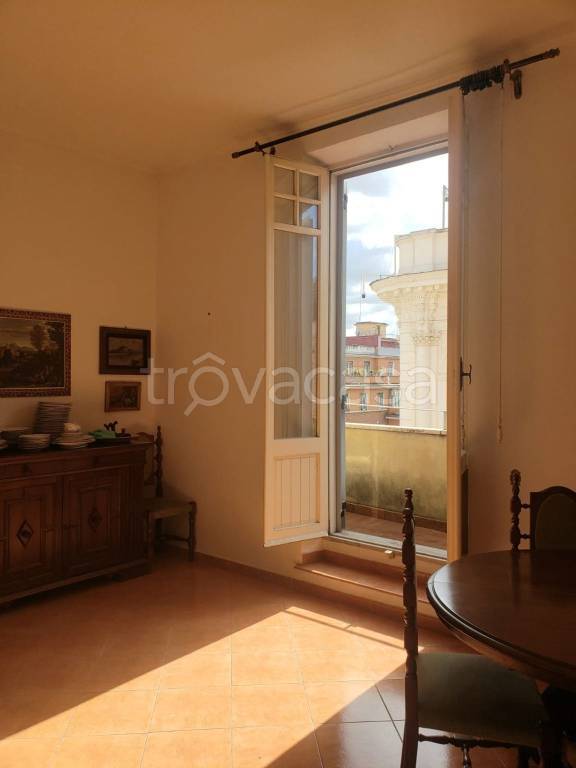 appartamento in vendita a Roma in zona Esquilino