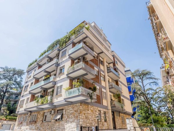 appartamento in vendita a Roma in zona Tor di Quinto