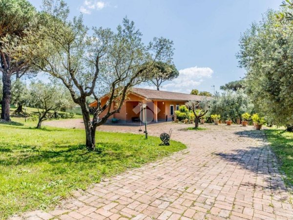 casa indipendente in vendita a Roma in zona La Storta